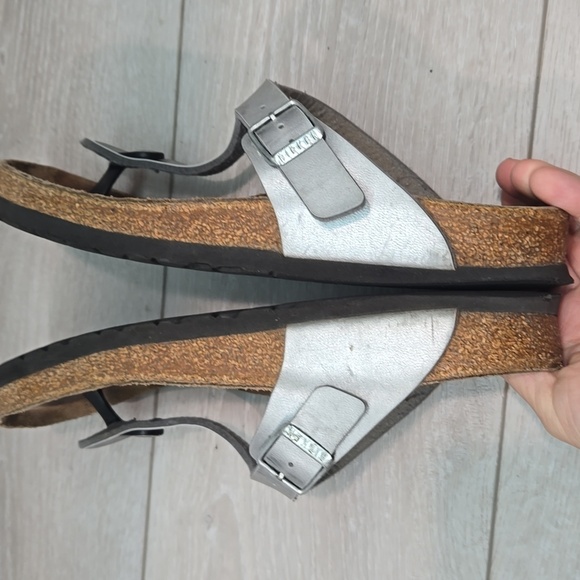Birkenstock Women Gizeh T Strap Silver Buckle Sandals Slide Shoes Sz 40/9 Regula - Picture 11 of 15